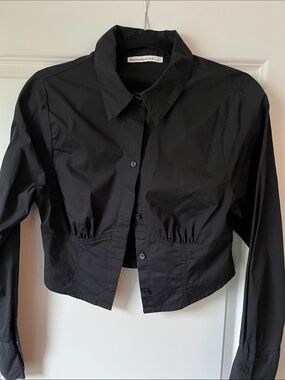 Abercrombie & Fitch Black Cropped Button-Up Shirt
